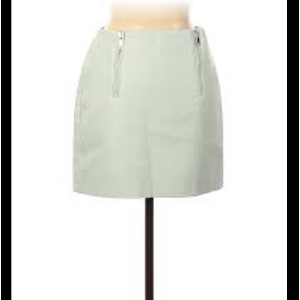 Faux leather skirt with two zippers in front